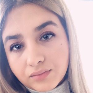 Meet your Posher, Farangis